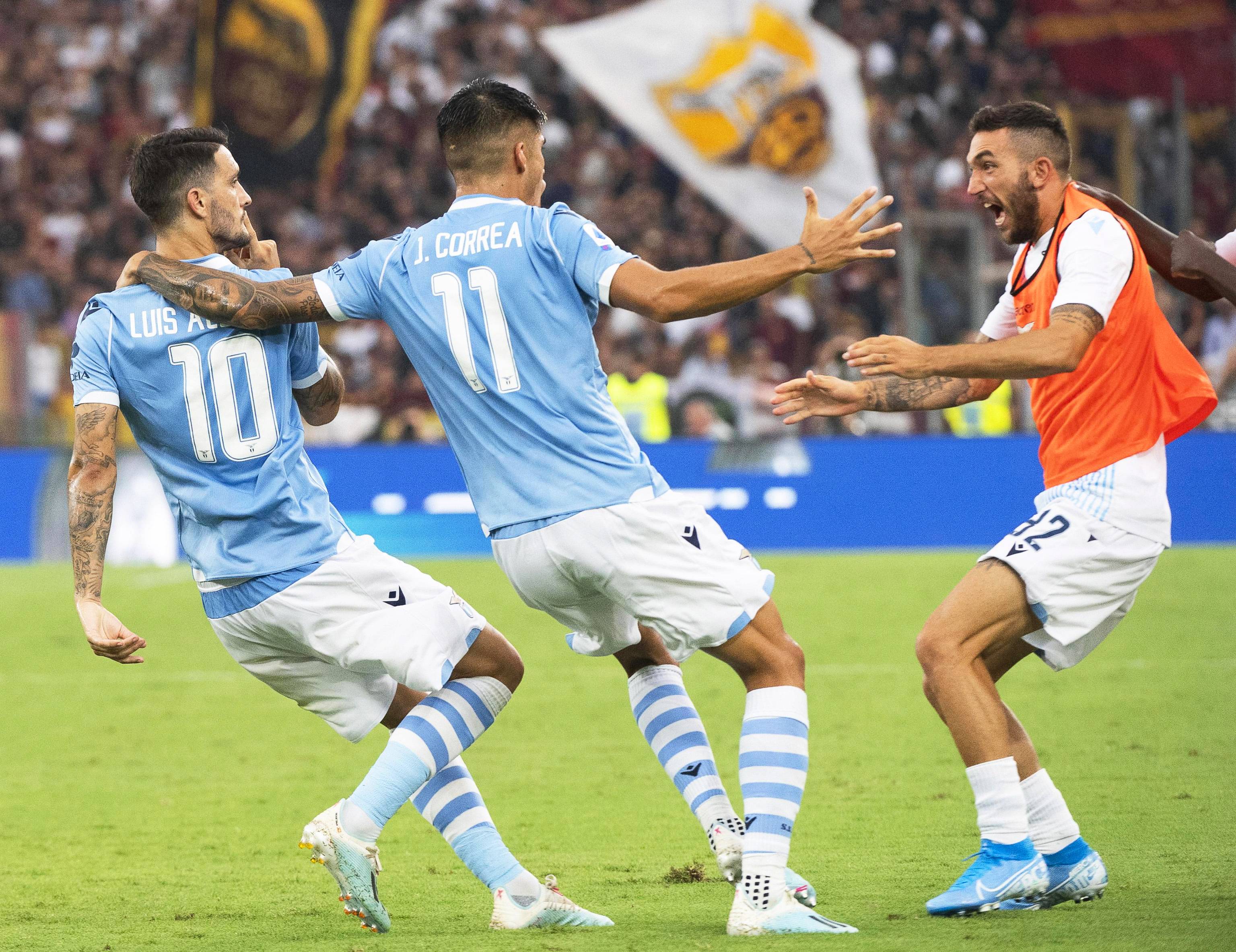 拉齐奥客场大胜，继续保持不败纪录的简单介绍