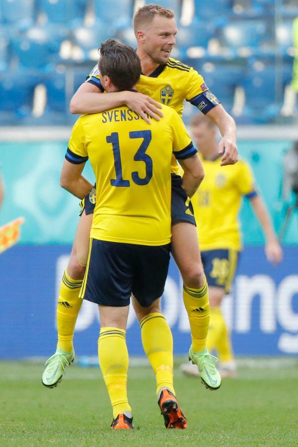 瑞典国际队在欧国联赛中力挽狂澜