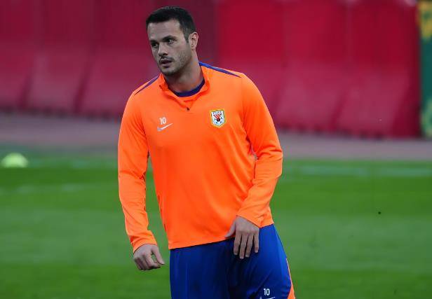 关于上海上港客场战平山东鲁能,艰难保持不败的信息 关于上海上港客场战平山东鲁能,艰难保持不败的信息