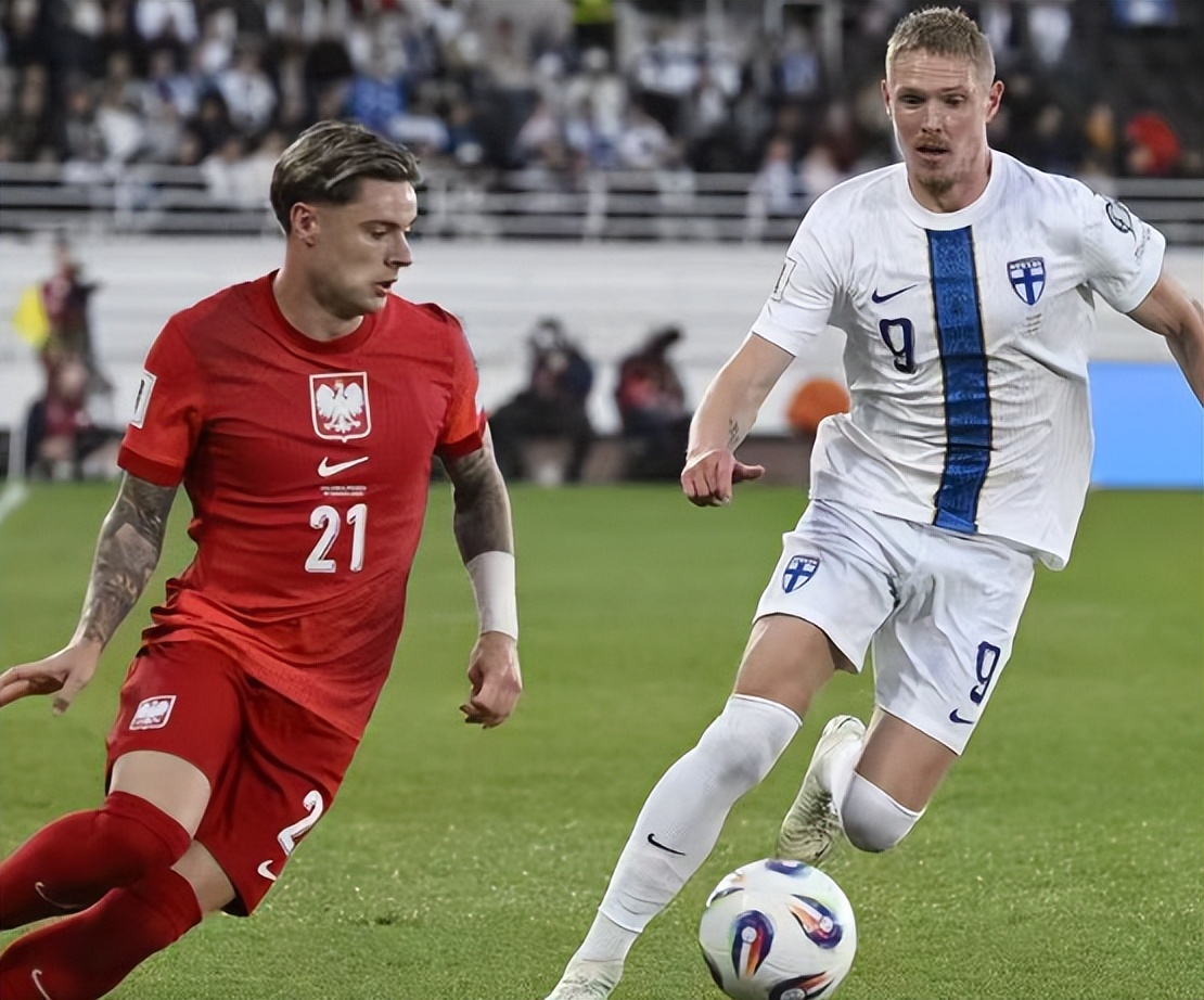 荷兰队实现大逆转,成功晋级欧洲杯八强 荷兰队实现大逆转,成功晋级欧洲杯八强