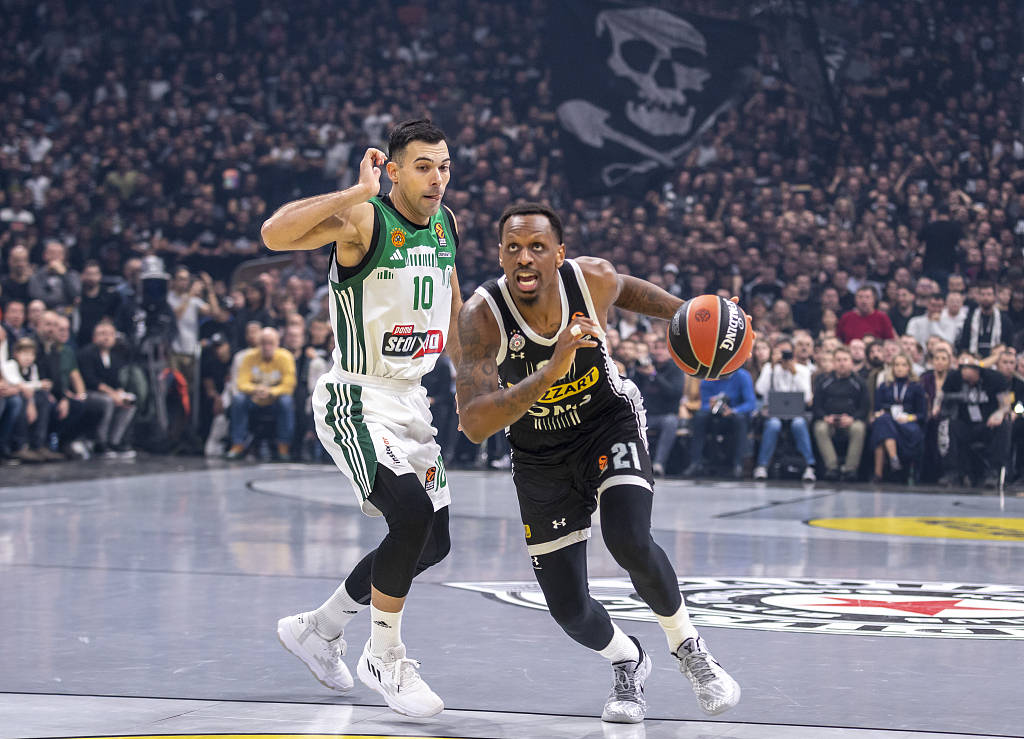 关于篮球明星跨国对决，场面热闹非凡的信息