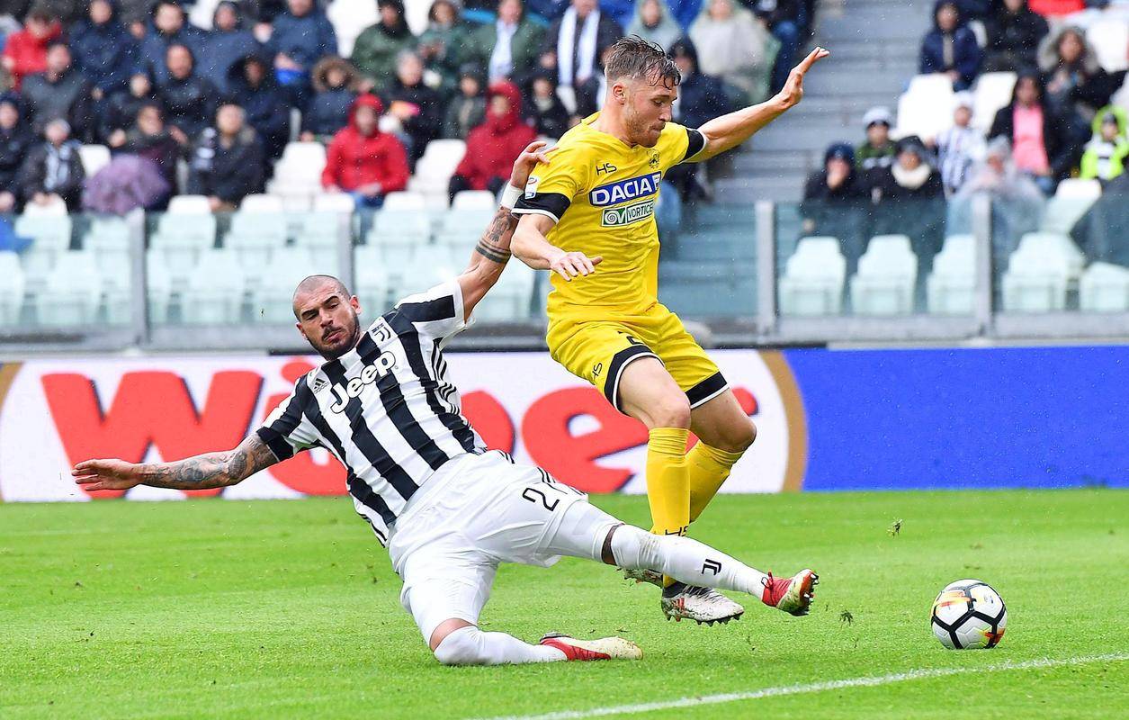 尤文图斯主场告捷,晋级欧冠半决赛 尤文图斯主场告捷,晋级欧冠半决赛