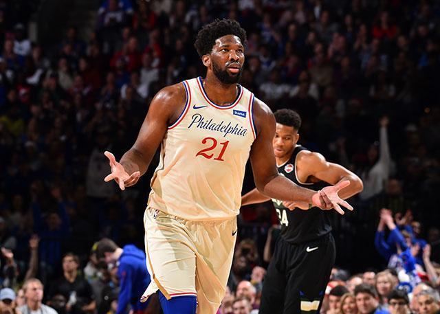 山西队横扫江苏队,恩比德扛起全队 山西队横扫江苏队,恩比德扛起全队