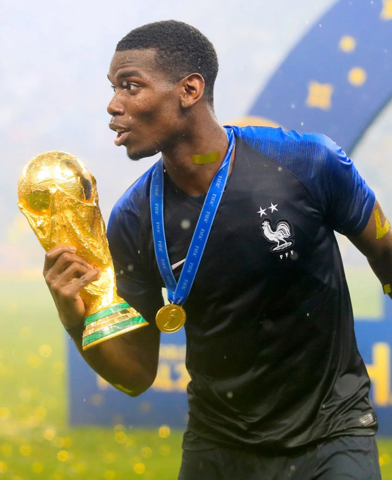 包含葡萄牙强势曼城，博格巴高光表现的词条