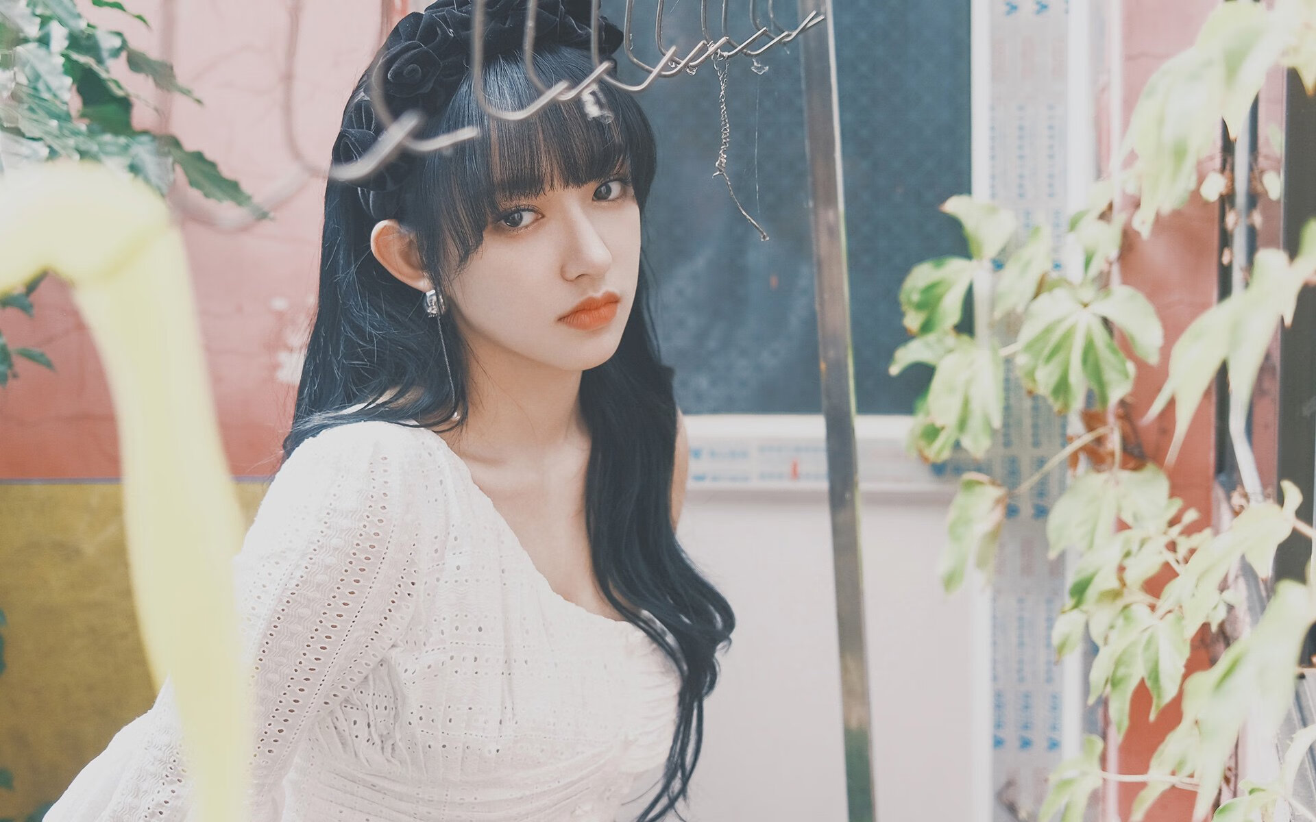 世界排名争夺战焦点战，魔术主场力克篮网，东部格局再起波澜