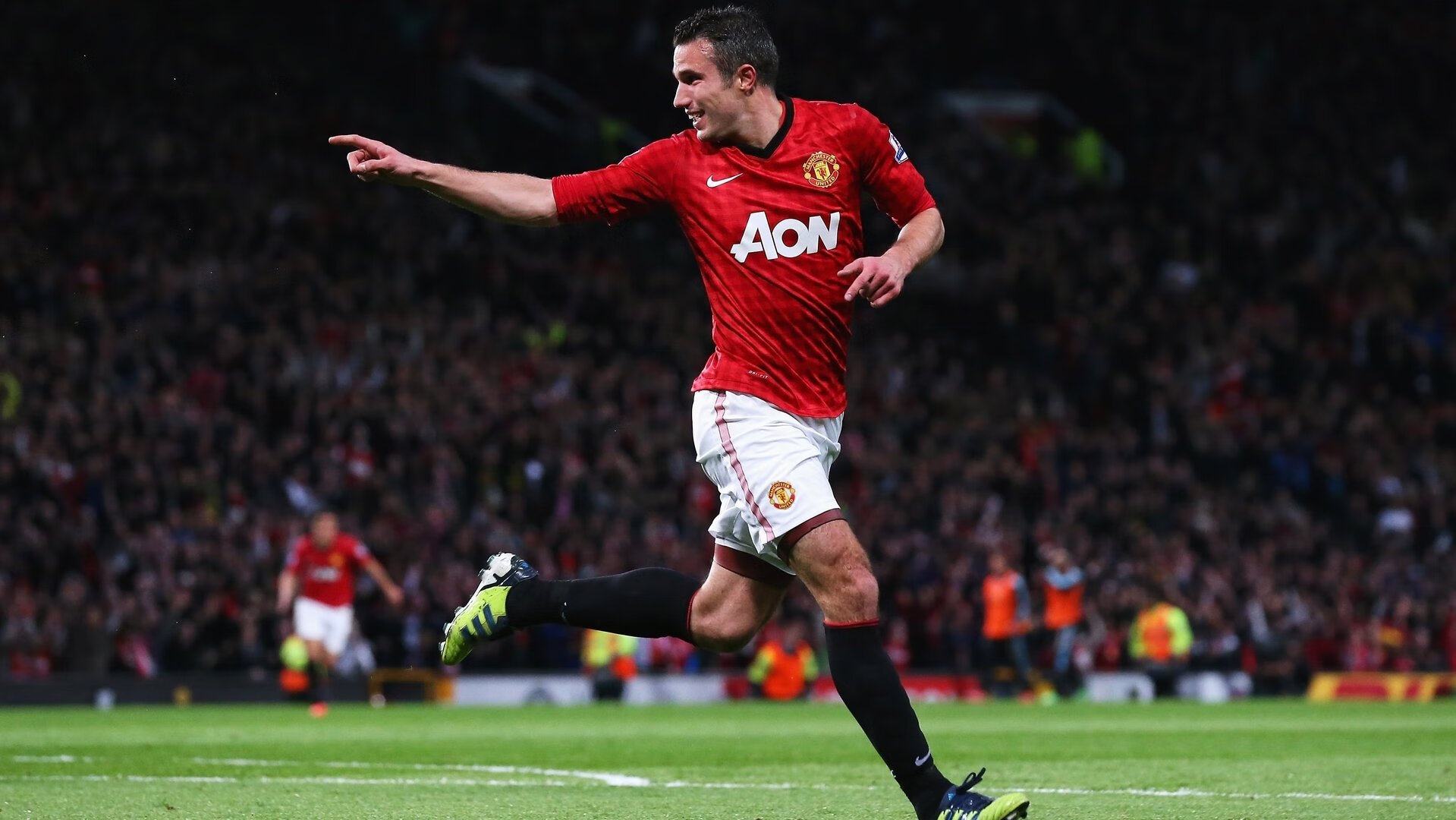 布鲁诺的指挥棒，拉齐奥在生死战中奏响逆转勒沃库森的交响曲