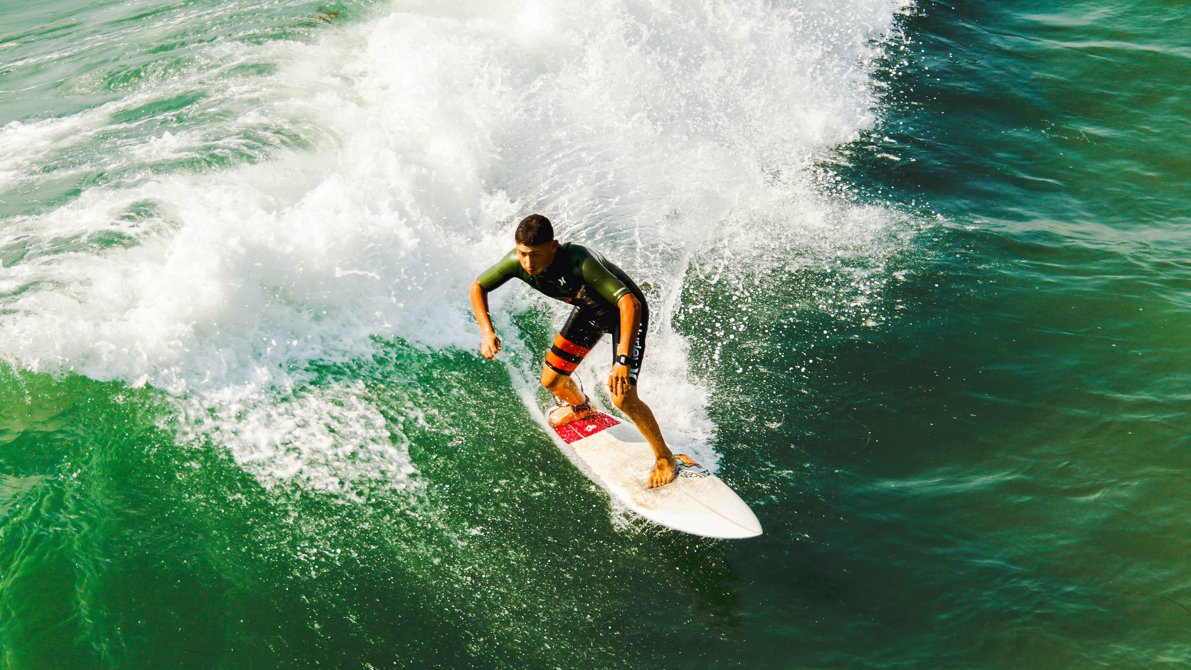 阿什拉夫赛后评分拉满，丹麦斩落波兰，一场战术与意志的较量