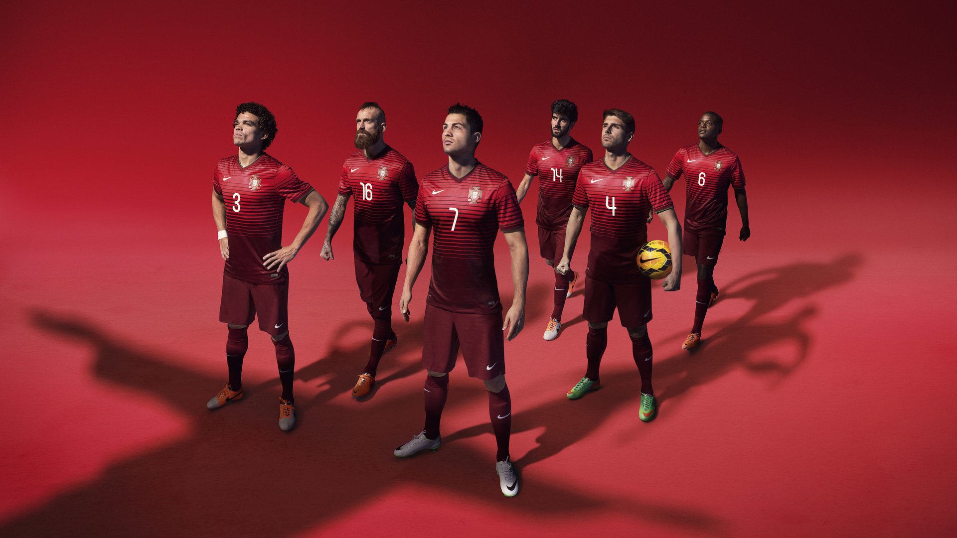 乌拉圭横扫拜仁？福登刷新纪录！当足球奇迹撞破次元壁